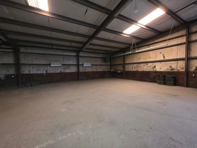 More Photos Of 2839 Sparta Ave, Charlotte Warehouse For Lease