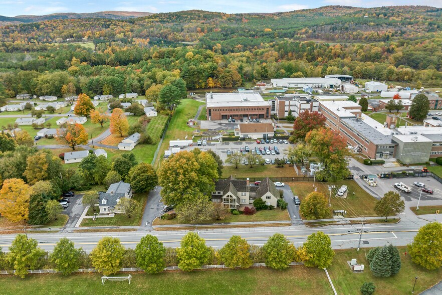 More Photos Of 68 Lyme Rd, Hanover Office Residential For Sale