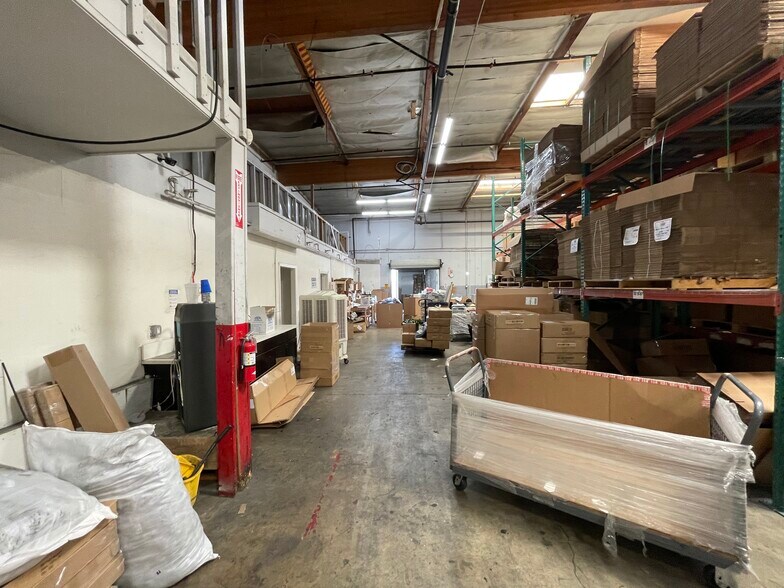 More Photos Of 444 Athol St, San Bernardino Warehouse For Sale