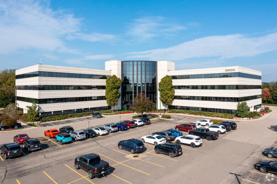 Primary Photo Of 39500 High Pointe Blvd, Novi Office For Lease