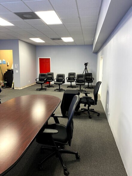 More Photos Of 4227 Henderson Blvd, Tampa Freestanding For Sale