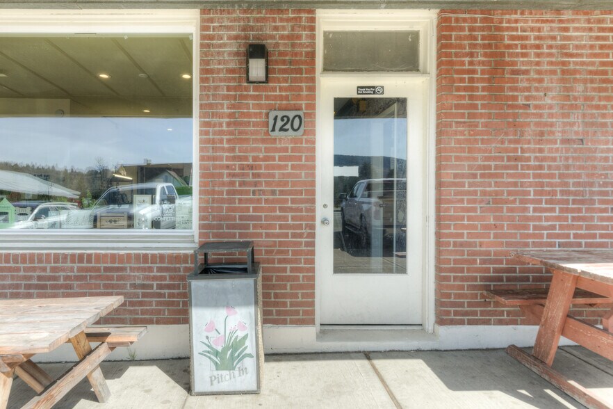 More Photos Of 112 East State St, Mossyrock Storefront Retail Residential For Sale