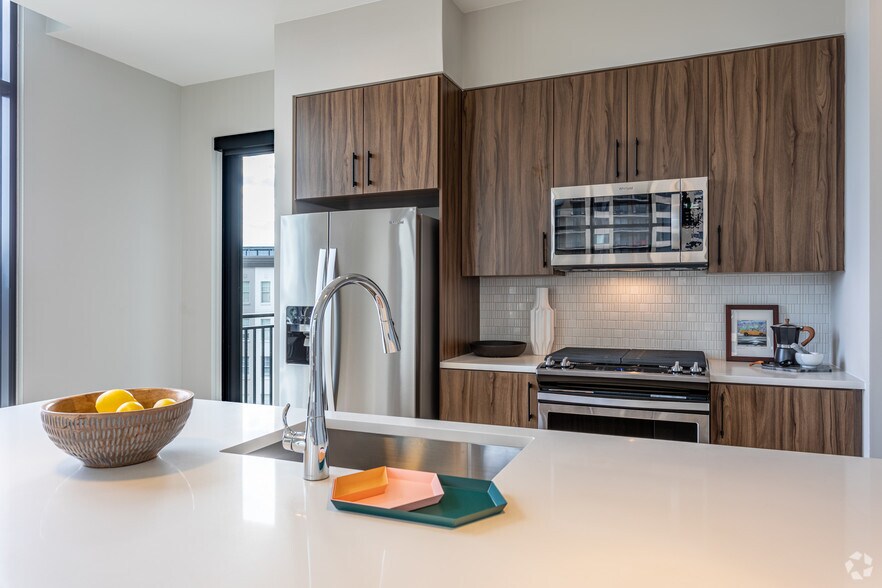 More Photos Of 3478 Lakeside Dr NE, Atlanta Apartments For Lease