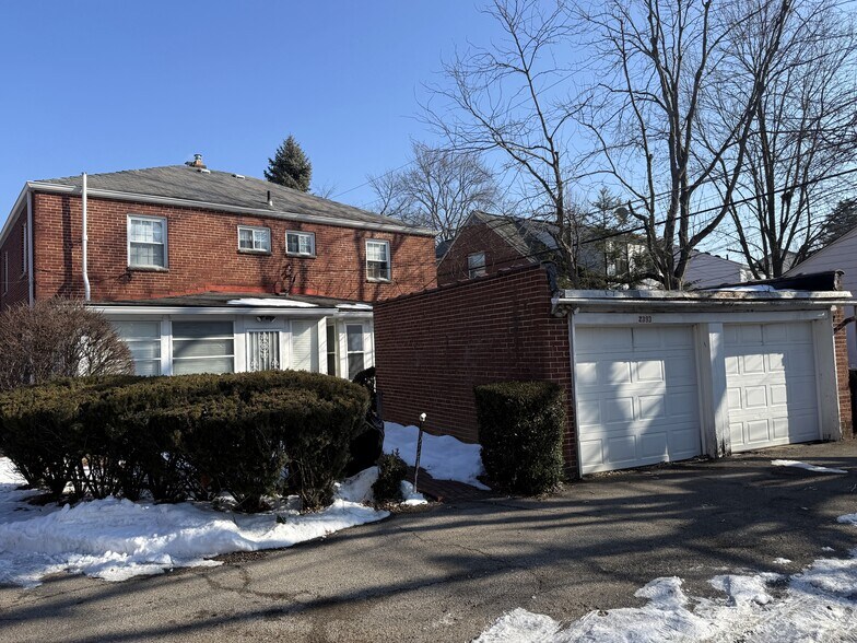 More Photos Of 2395 Dover Rd, Columbus Multifamily For Sale