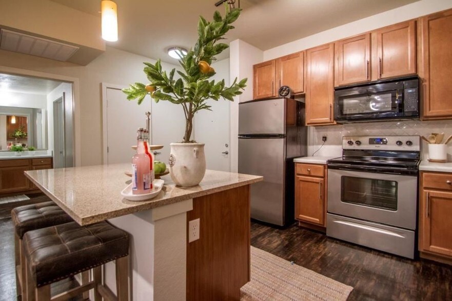 More Photos Of 410 S University Ave, Little Rock Apartments For Lease