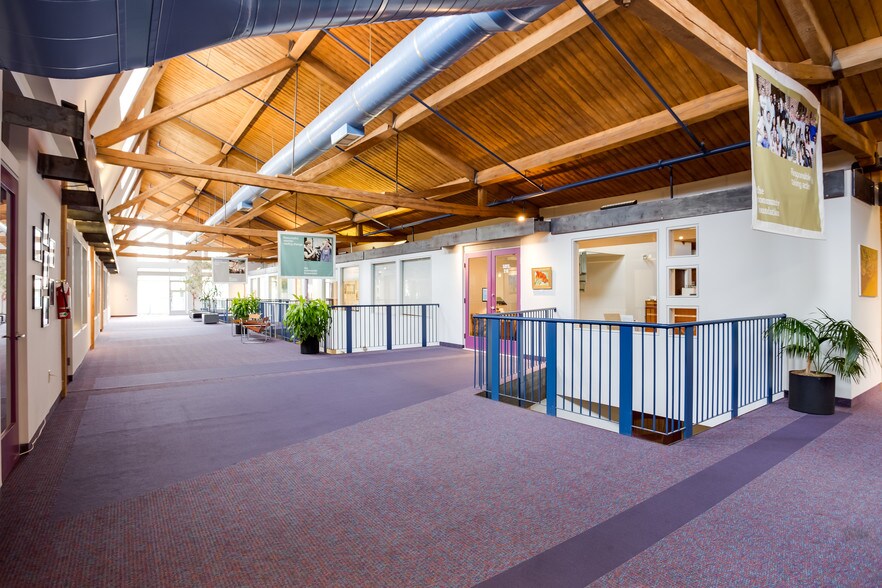 More Photos Of 725 Jackson St, Fredericksburg Office For Lease