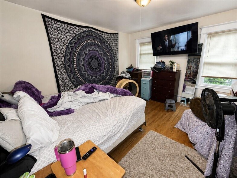 More Photos Of 1596 E Main St, Rochester Apartments For Sale