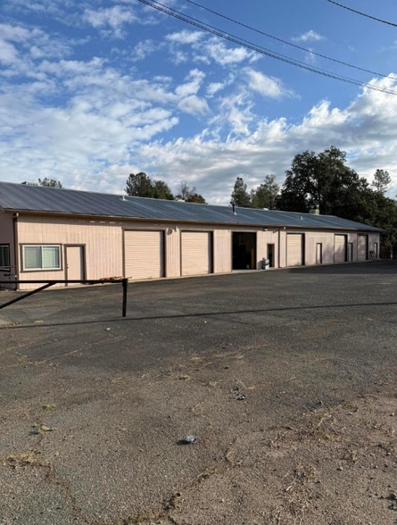 More Photos Of 22020 Old 44 Dr, Palo Cedro General Retail For Lease