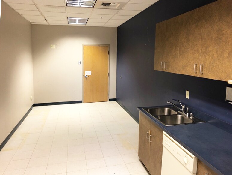 More Photos Of 2425 W Central Ave, Missoula Office For Lease