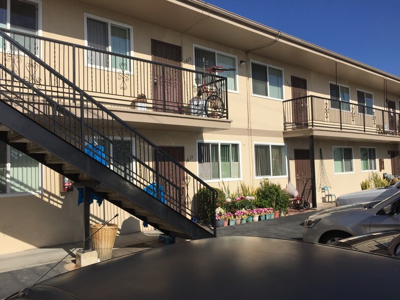 More Photos Of 1609-1623 E 10th St, National City Apartments For Sale