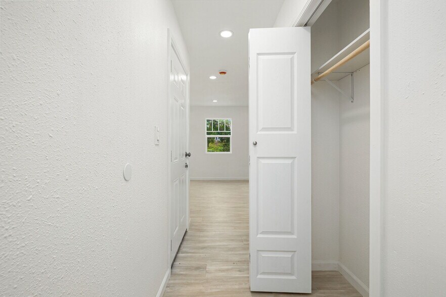 More Photos Of 618 S Van Ness Ave, Santa Ana Apartments For Sale