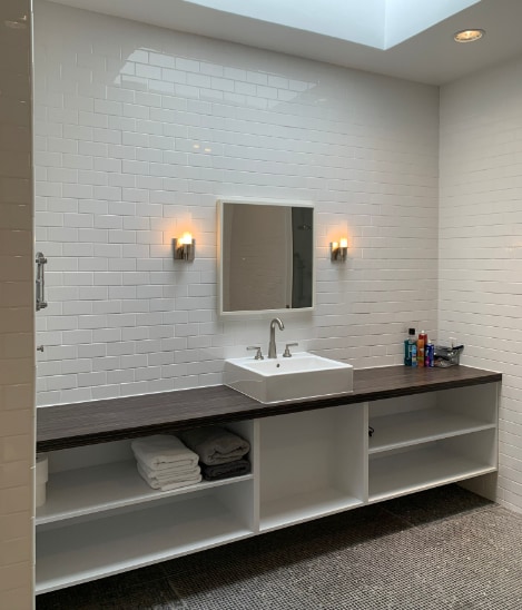 More Photos Of 2257 Vantage St, Dallas Showroom For Sale