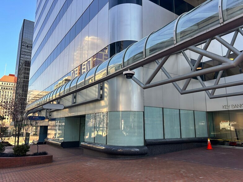 More Photos Of 1211 SW 5th Ave, Portland Office For Lease