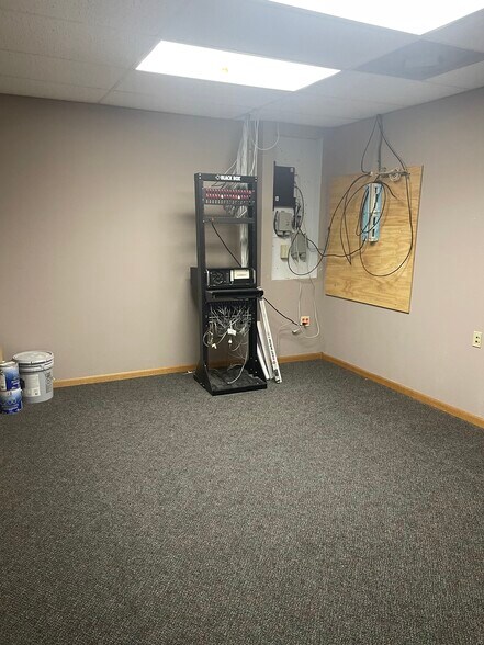 More Photos Of 1603 Main St, Winfield General Retail For Sale