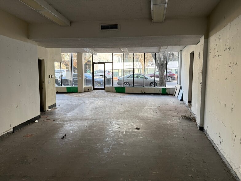 More Photos Of 4 Grace Ave, Great Neck Office For Lease