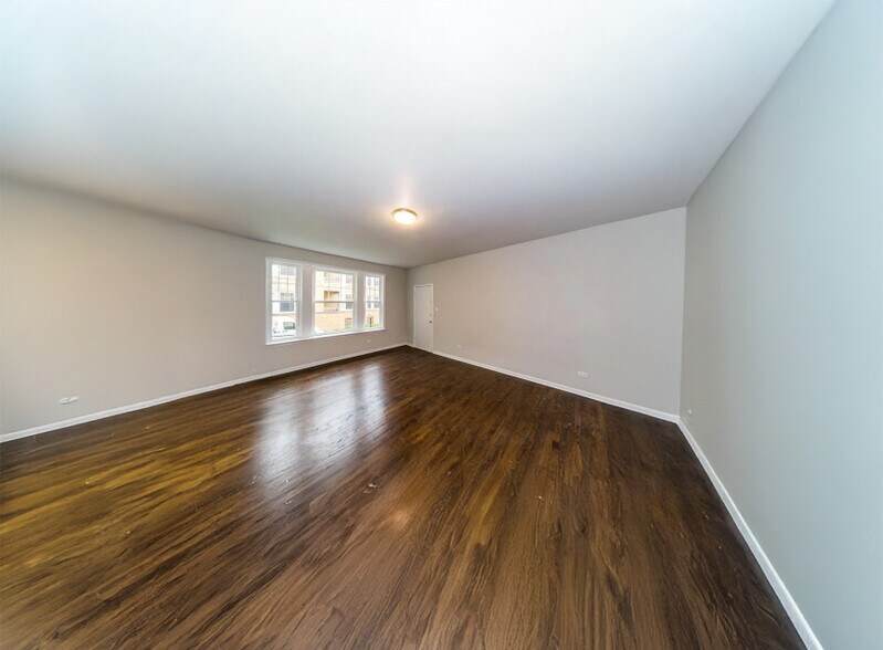 More Photos Of 4612-4626 S Lake Park Ave, Chicago Apartments For Sale