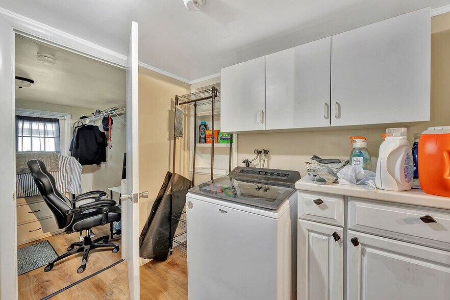 More Photos Of 215 N College Ave, Oxford Apartments For Sale