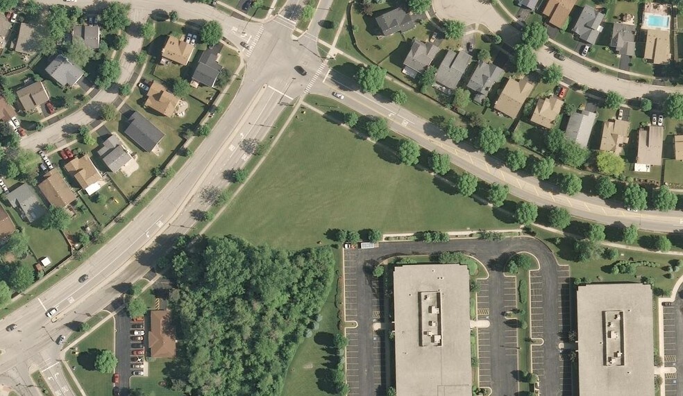 More Photos Of 7100 Janes Ave, Woodridge Land For Sale