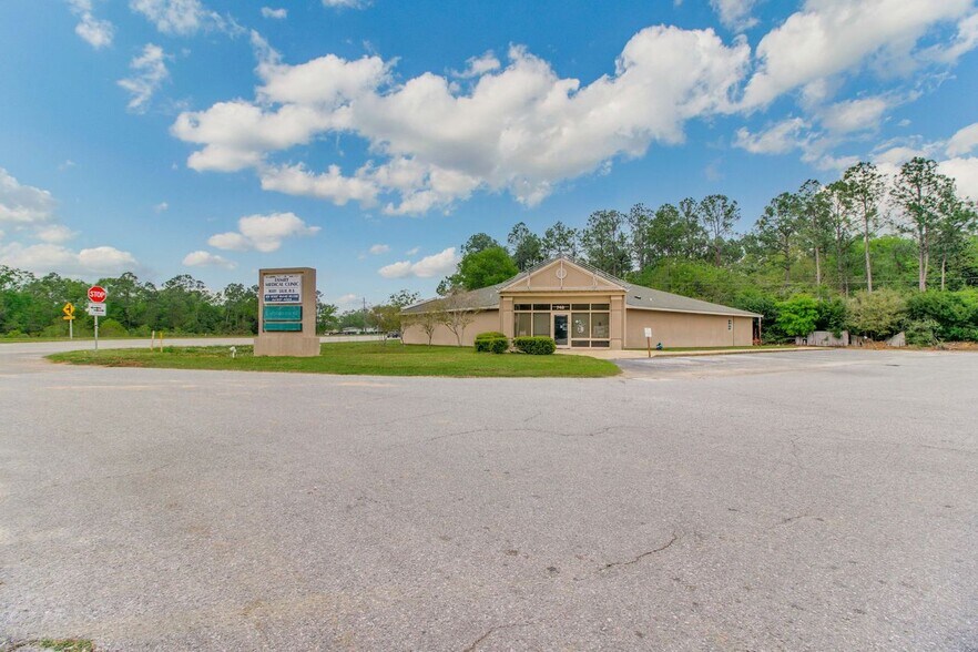 More Photos Of 748 N Us-29, Cantonment Medical For Lease