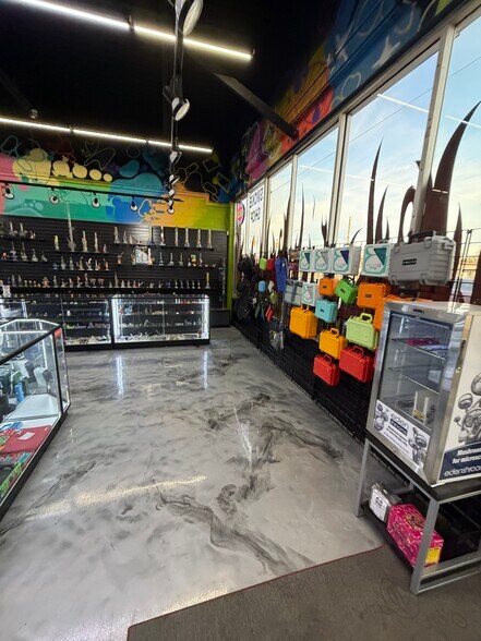 More Photos Of 14750 Fort St, Southgate Storefront Retail Office For Sale