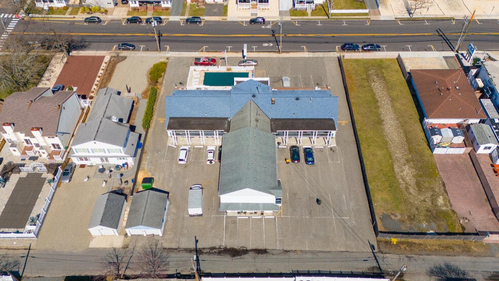More Photos Of 210 Arnold Ave, Point Pleasant Beach Hotel For Sale