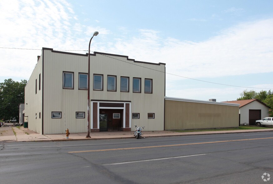 More Photos Of 429-431 Tower Ave, Superior Manufacturing For Sale