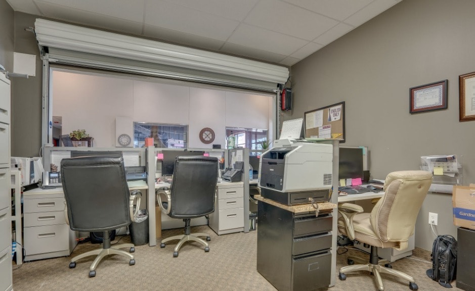 More Photos Of 1130 W Trinity Mills Rd, Carrollton General Retail For Sale