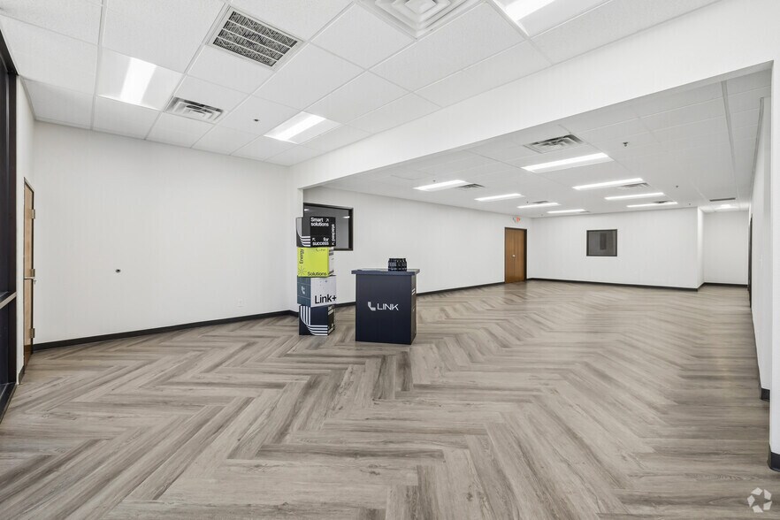 More Photos Of 2200 Denton Dr, Austin Unknown For Lease