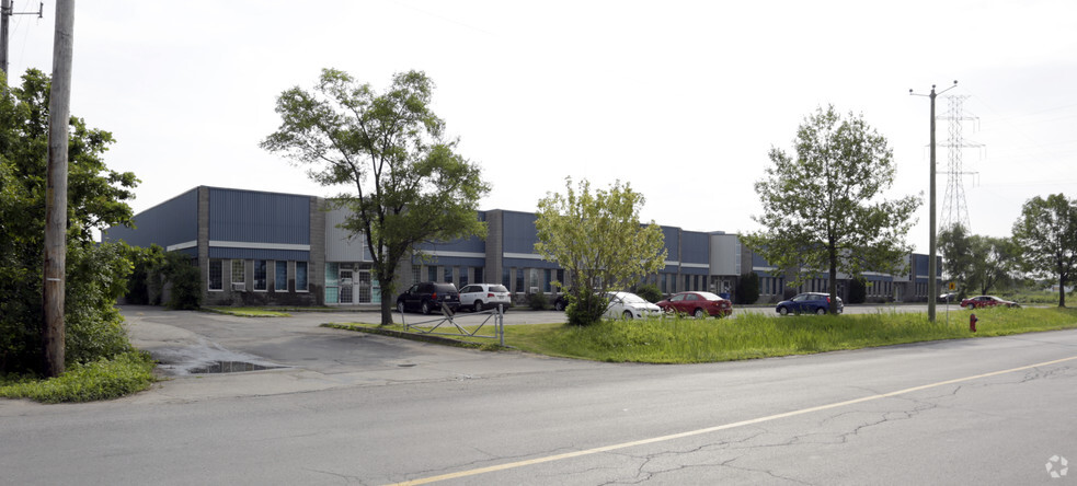 Primary Photo Of 1390 Rue Newton, Boucherville Flex For Lease