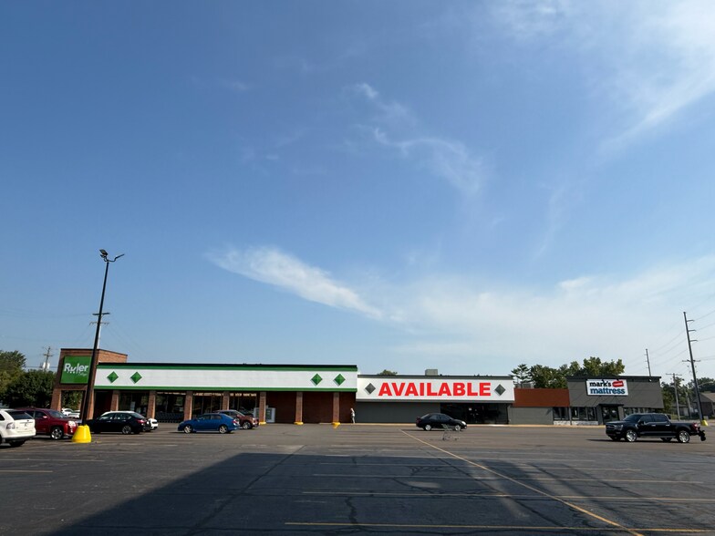 More Photos Of Oak Hill Rd @ NWC Oak Hill Rd. & Morgan Ave., Evansville Unknown For Lease