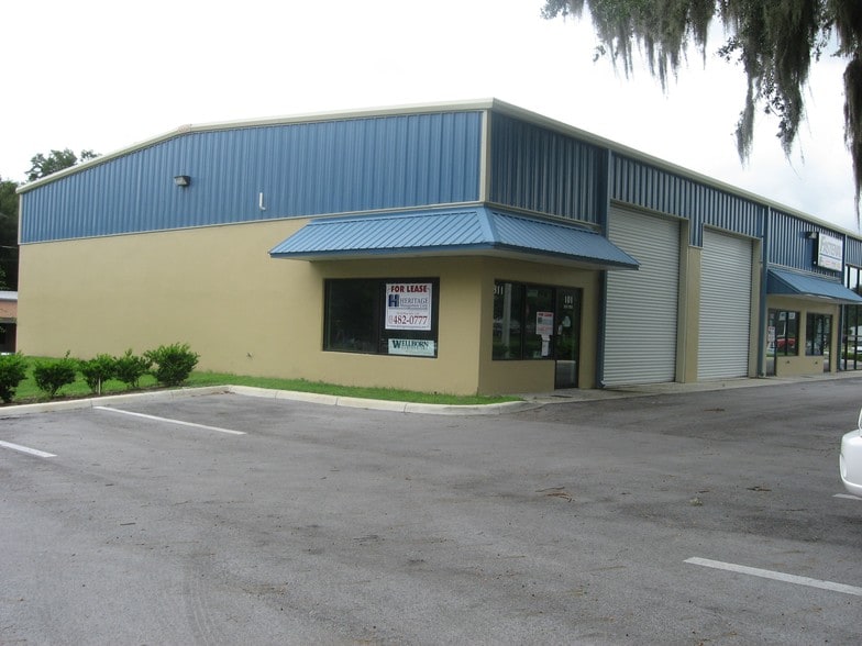 More Photos Of 811 NE 16th St, Ocala Warehouse For Lease