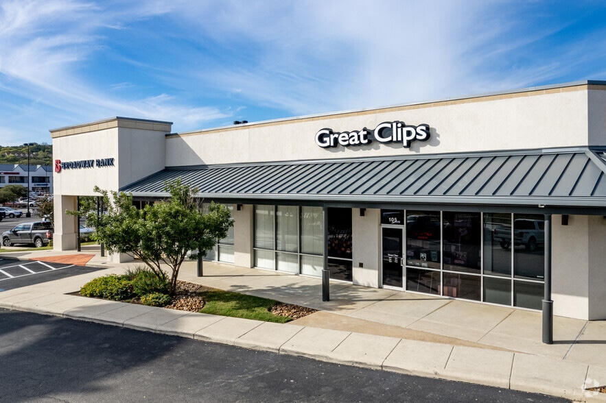 More Photos Of 24165 W IH-10, San Antonio Unknown For Lease