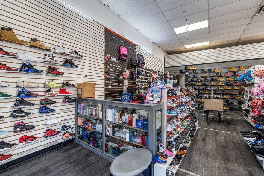 More Photos Of 252 Madison Ave, Perth Amboy Storefront For Lease