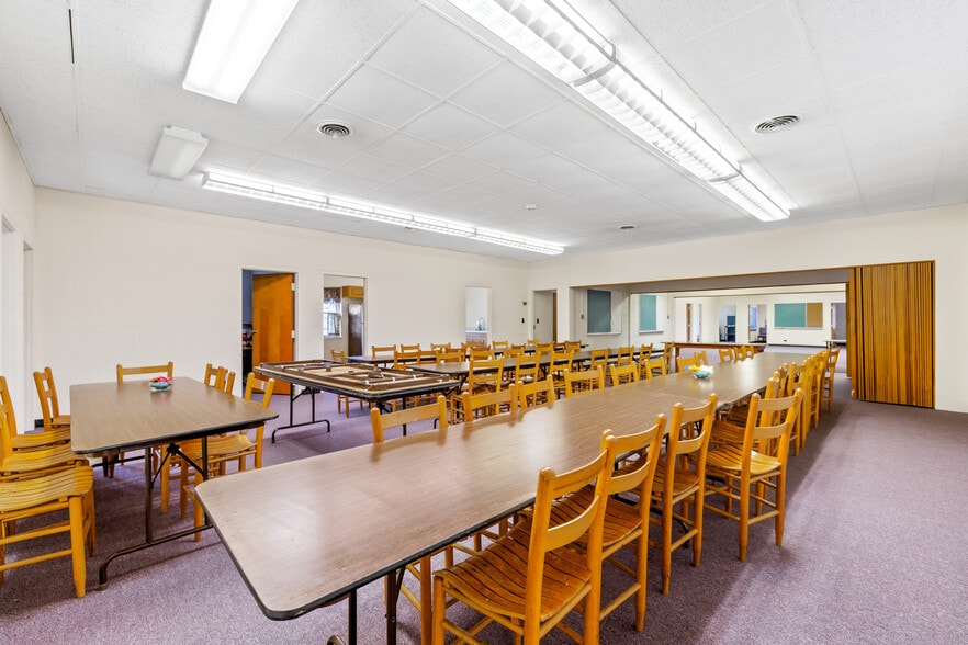 More Photos Of 334 N Oakland Ave, Statesville Specialty For Sale