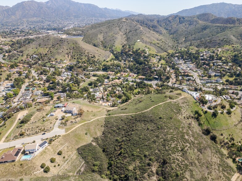 More Photos Of 10131 Johanna Ave, Sunland Land For Sale