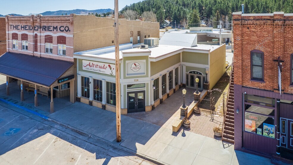 More Photos Of 528 Mount Rushmore Rd, Custer Restaurant For Sale