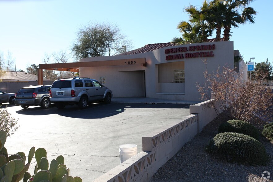 More Photos Of 1855 E Warm Springs Rd, Las Vegas Veterinarian Kennel For Sale