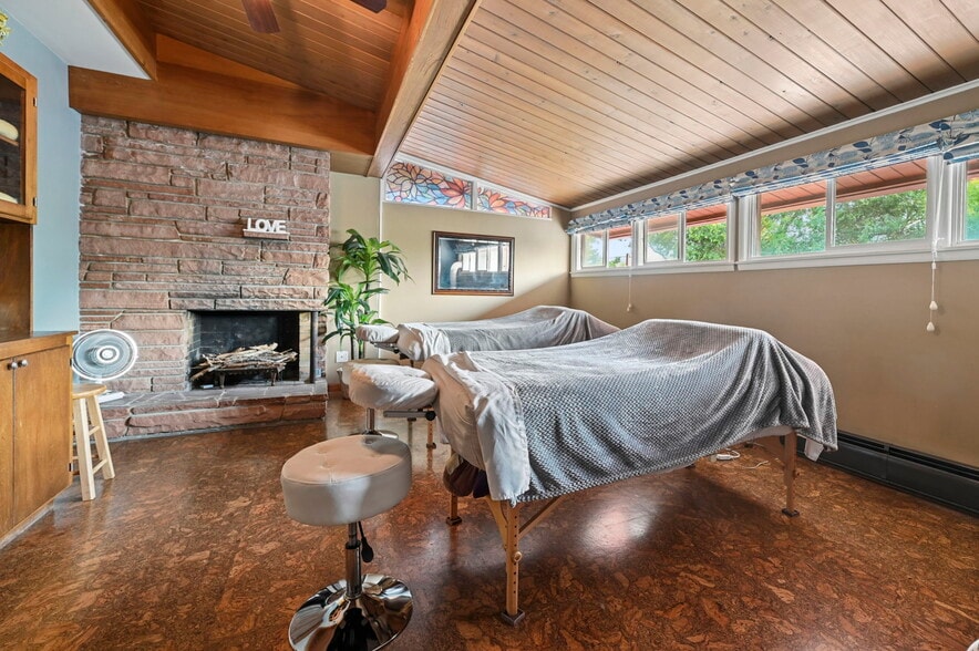 More Photos Of 2402 N Nevada Ave, Colorado Springs Freestanding For Sale