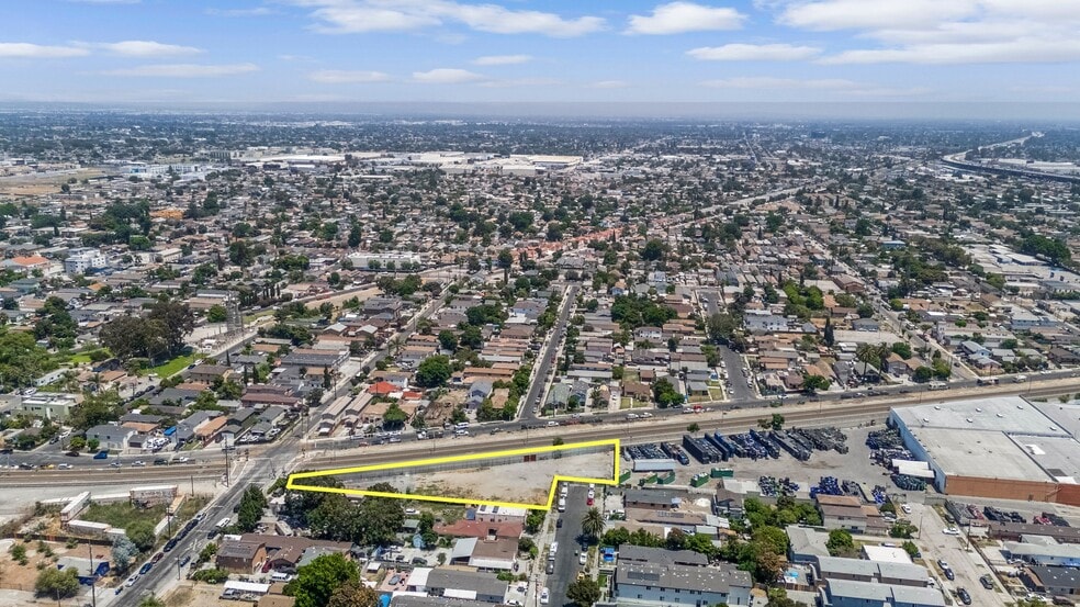 More Photos Of 1693-1699 E 109th St, Los Angeles Land For Sale