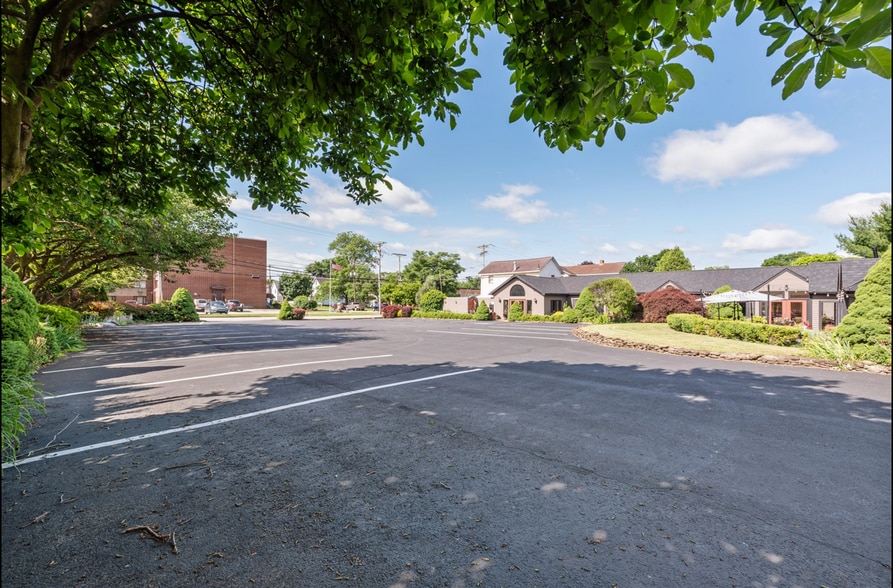 More Photos Of 181 E Brown St, Blairsville Restaurant For Sale