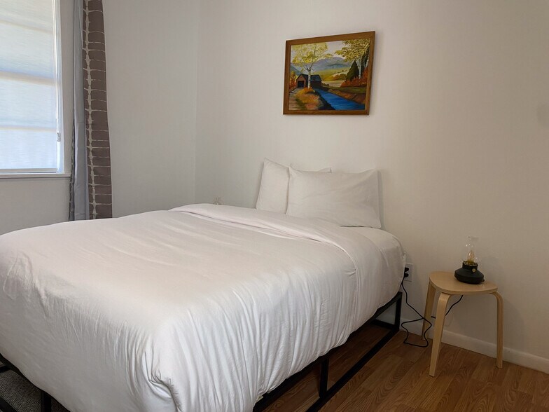 More Photos Of 2044 E Van Buren, Eureka Springs Hotel For Sale