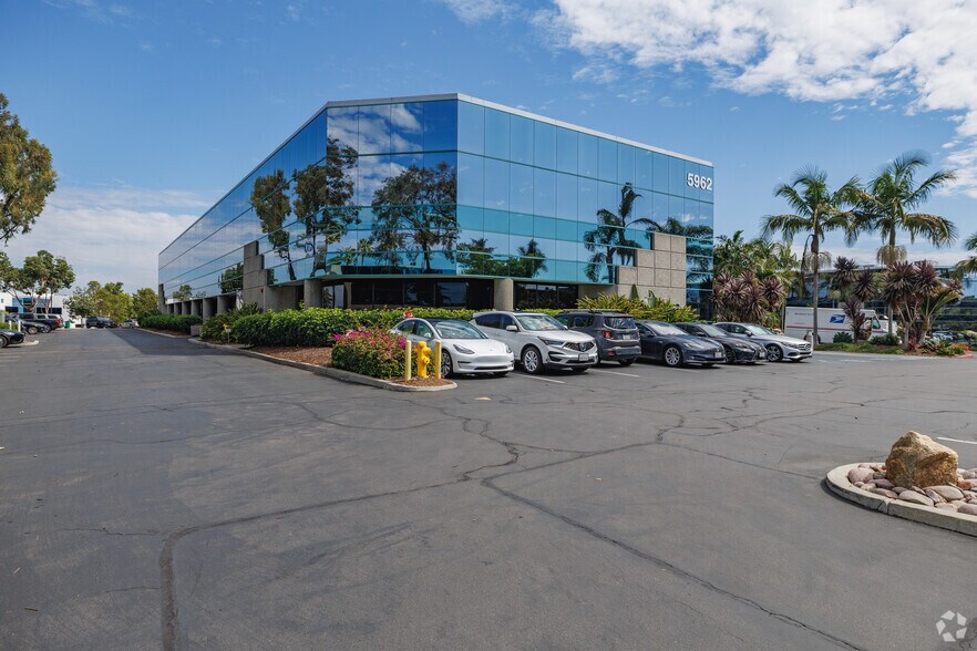 More Photos Of 5962 La Place Ct, Carlsbad Unknown For Lease