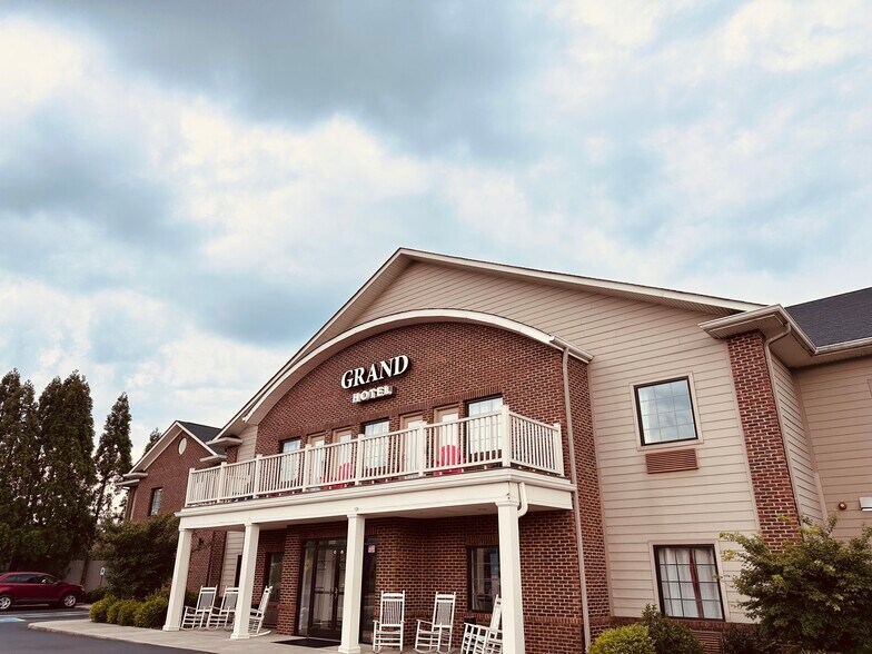 More Photos Of 22500 Rhea County Hwy, Spring City Hotel For Sale