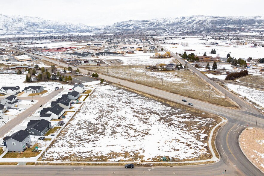 More Photos Of 922 E 40 Hwy, Heber Land For Sale