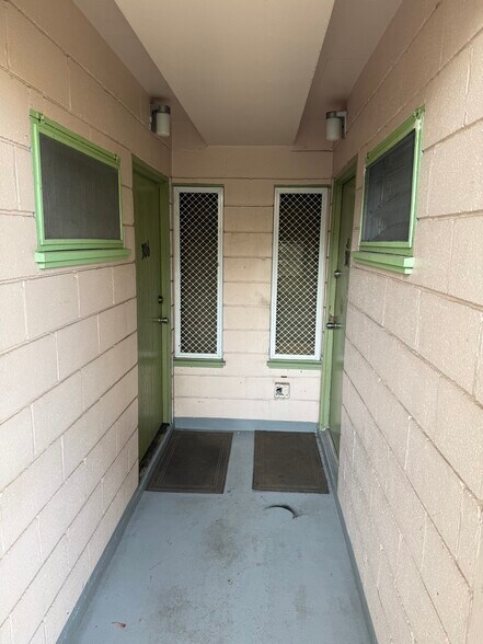 More Photos Of 2406 Kuhio Ave, Honolulu Apartments For Sale