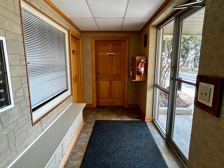 More Photos Of 8535 NE Central Ave, Blaine Office For Sale