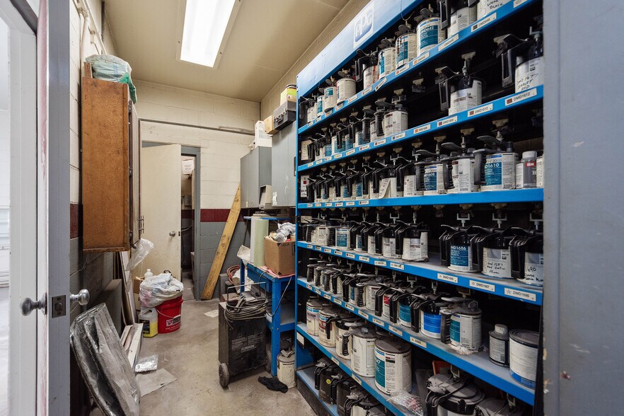 More Photos Of 306 Maple Creek Rd, Charleroi Auto Repair For Sale