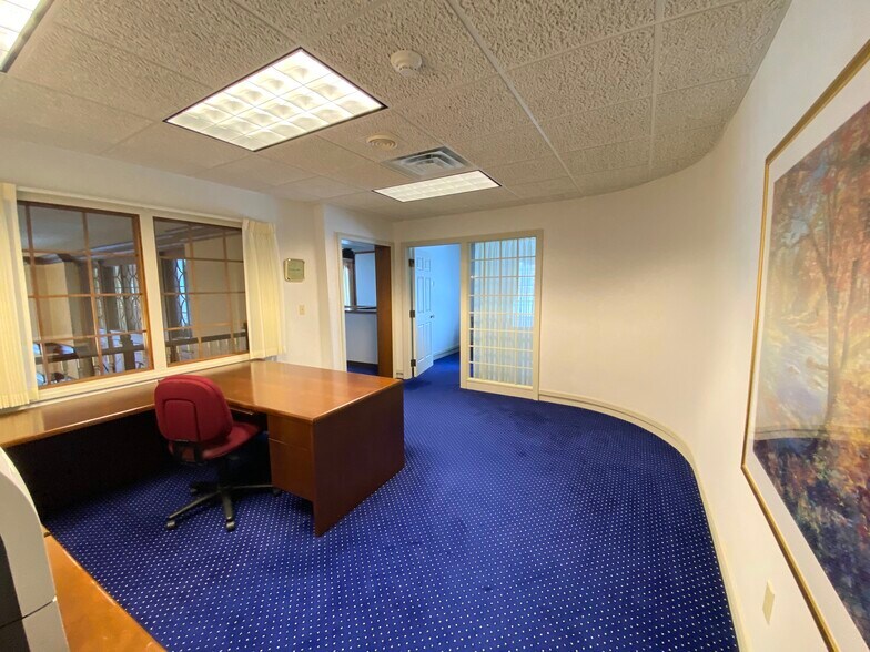 More Photos Of 121 E Fifth St, Storm Lake Office Residential For Lease