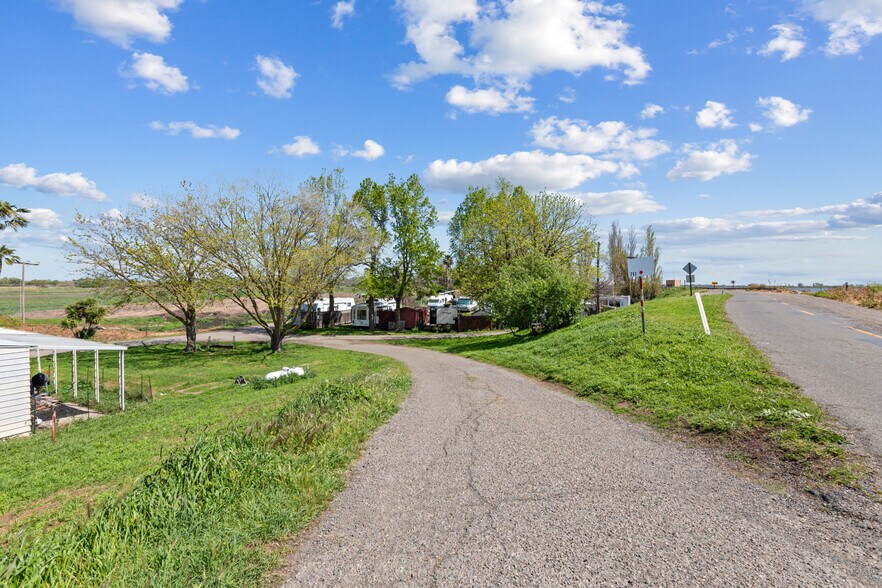 More Photos Of 711 W Brannan Island Rd, Isleton Trailer Camper Park For Sale