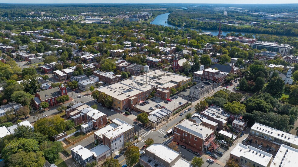 More Photos Of 2500 E Marshall St, Richmond Office For Sale